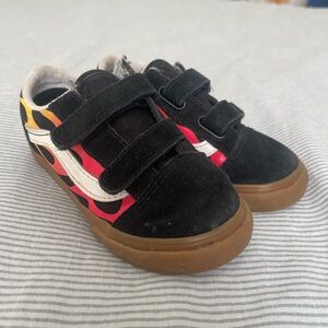 Vans flame sneakers 🔥 size 9 toddler